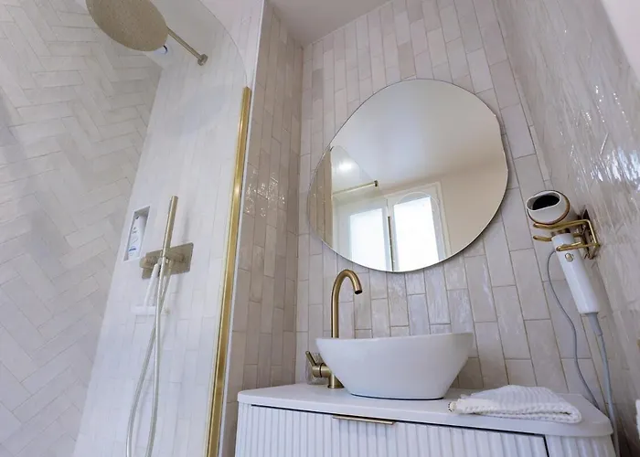 Appartement F2 Modern Louvre *